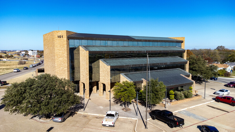 Primary Photo Of 101 S Jim Wright Fwy, White Settlement Office For Lease