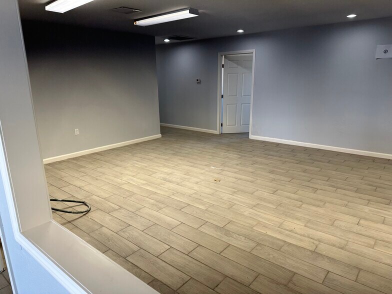 More Photos Of 9780 E Ave, Hesperia Warehouse For Sale