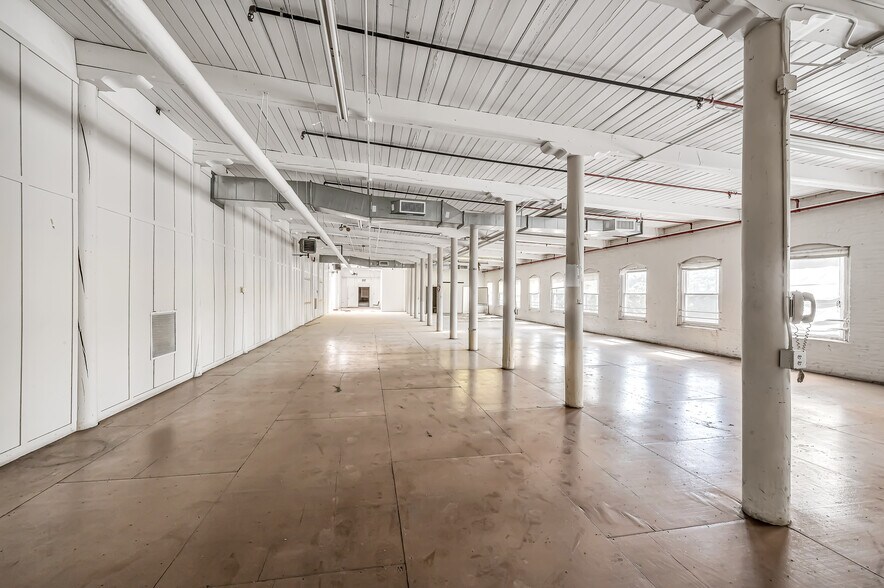 More Photos Of 100 Water St, Holyoke Industrial For Sale
