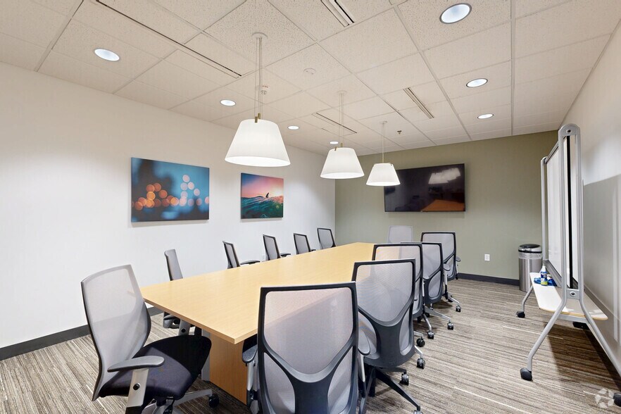 More Photos Of 100 Fillmore St, Denver Coworking Space
