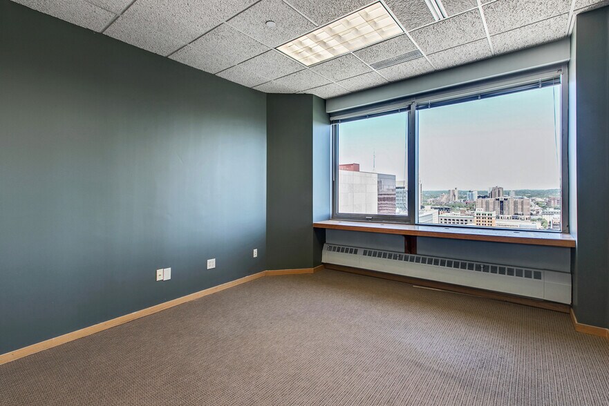 More Photos Of 431 S 7th St, Minneapolis Office Residential For Lease