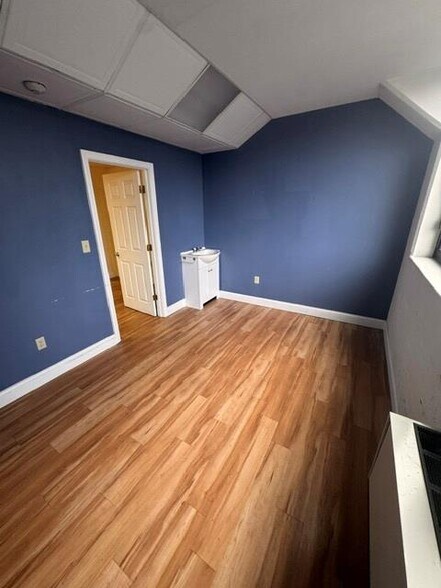 More Photos Of 26 S Water St, New Bedford Apartments For Lease