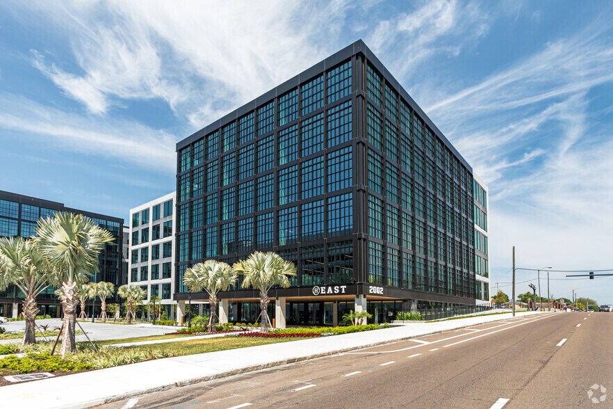 More Photos Of 2002 N Tampa St, Tampa Office For Lease