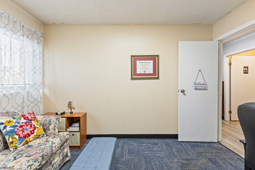More Photos Of 260 S Marion Ave, Lake City Medical For Lease