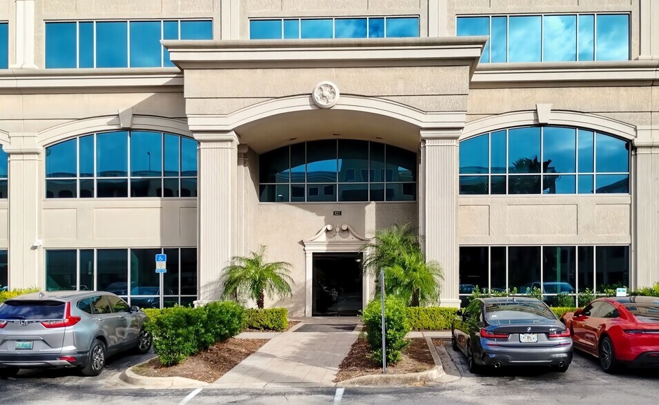 More Photos Of 822 A1A, Ponte Vedra Beach Coworking Space