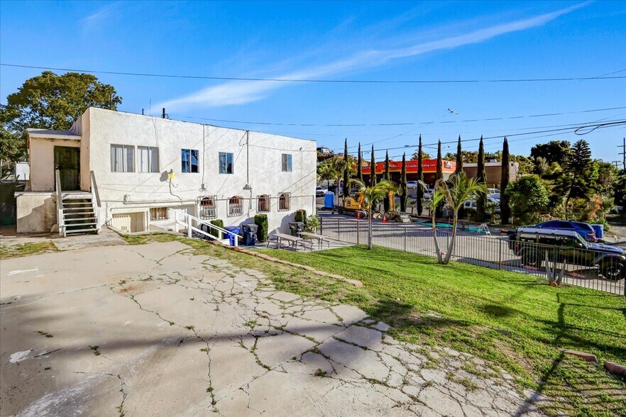 More Photos Of 540 27th St, San Diego Storefront Retail Office For Sale