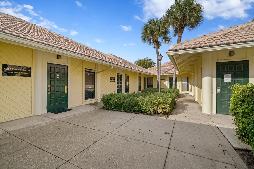 More Photos Of 1501 Presidential Way, West Palm Beach Medical For Lease
