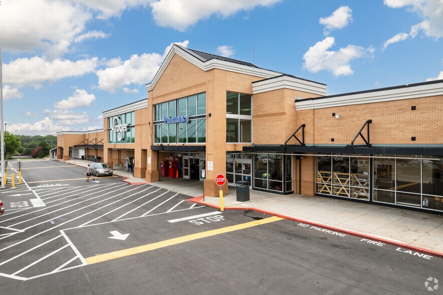 Primary Photo Of 610-640 Thornton Rd, Lithia Springs Storefront For Lease