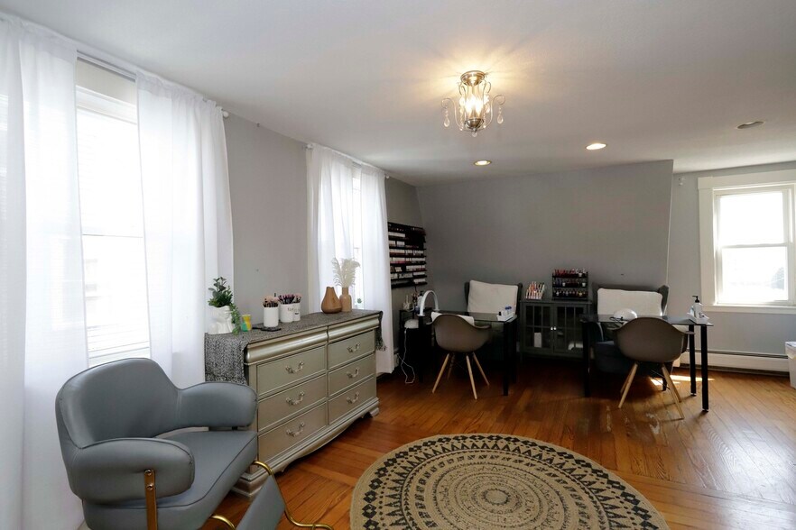 More Photos Of 66 Rockdale Ave, New Bedford Office For Sale