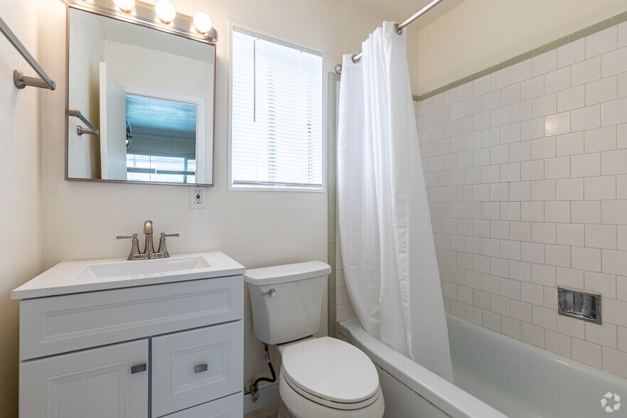 More Photos Of 1052 Redwood Hwy Frontage Rd, Mill Valley Apartments For Sale