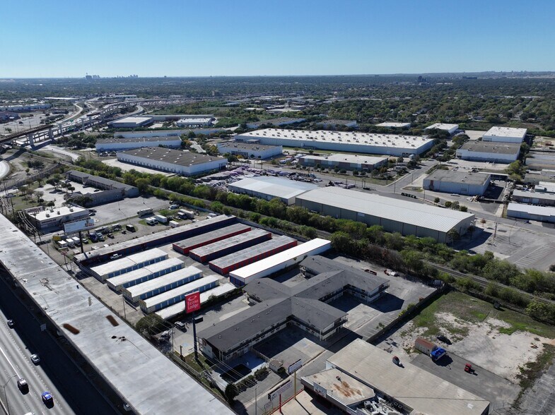 More Photos Of 9503 N Interstate 35, San Antonio Hotel For Sale