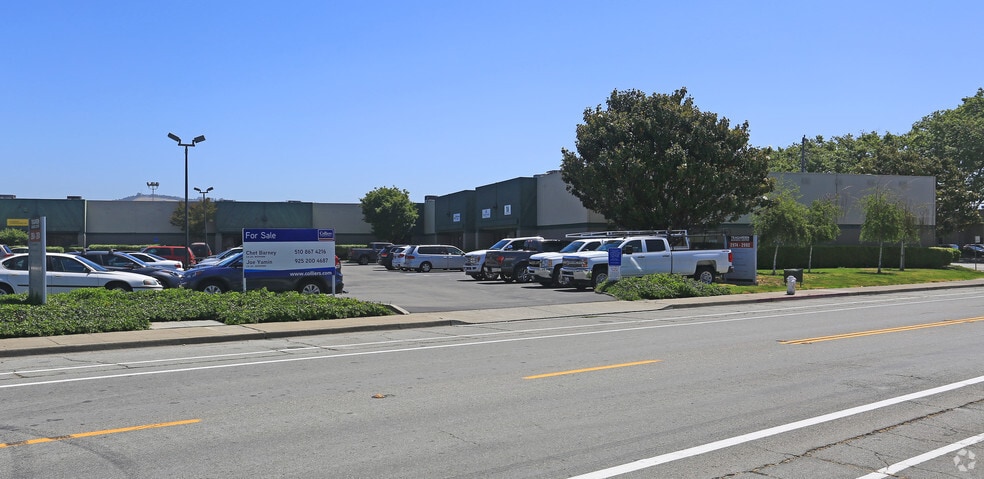 More Photos Of 2982 Teagarden St, San Leandro Warehouse For Sale