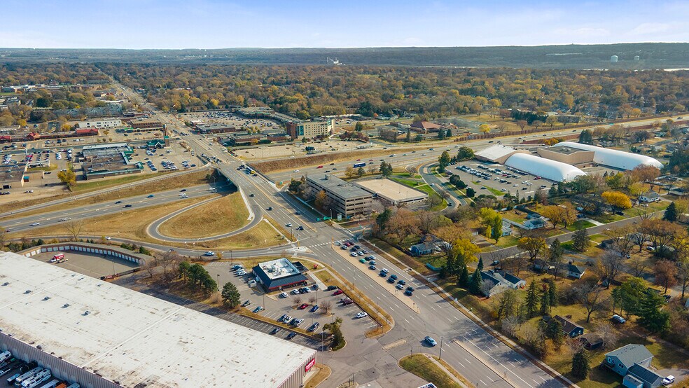 More Photos Of 9801 S Dupont Ave, Bloomington Office For Lease