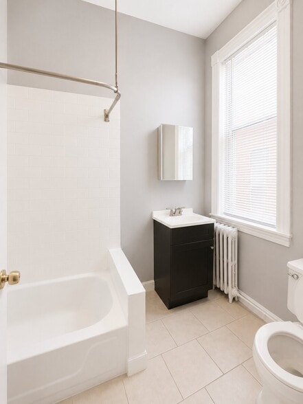 More Photos Of 7020 Woodland Ave, Philadelphia Apartments For Sale