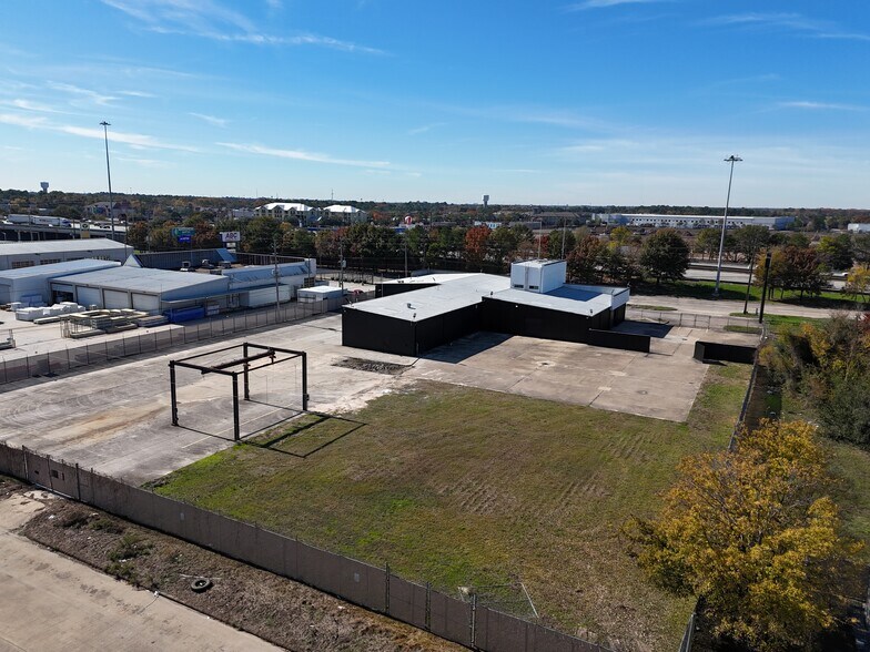 More Photos Of 14908 N I-45, Houston Industrial For Lease