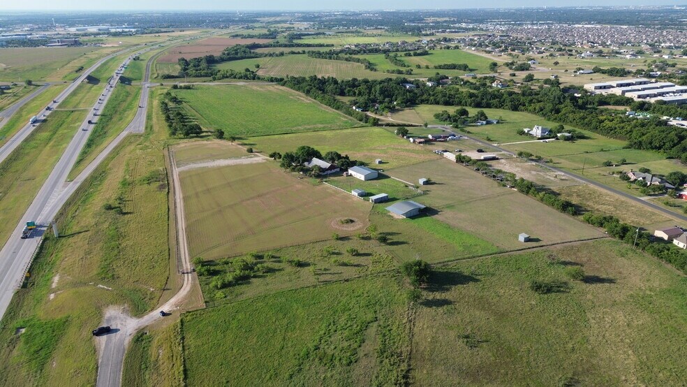 More Photos Of 9100 TX-130, Hutto Warehouse For Lease