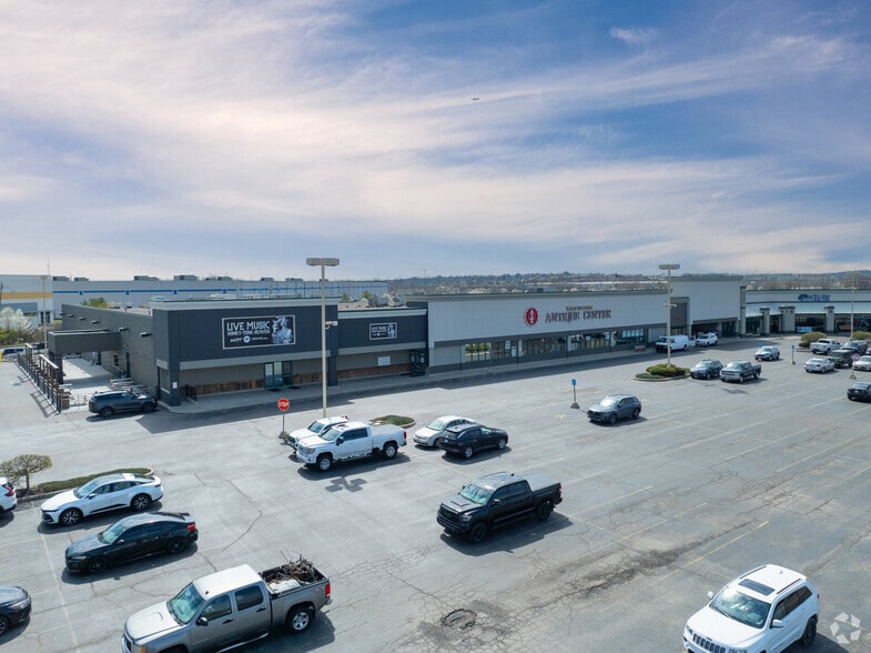 Primary Photo Of 4842-4978 Union Centre Pavilion Dr, West Chester Storefront For Lease