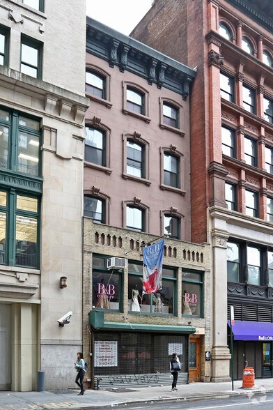 More Photos Of 48 W 20th St, New York Office For Lease