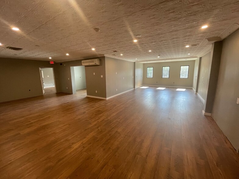 2800 N Reading Rd, Adamstown, PA 19501 Retail For Lease