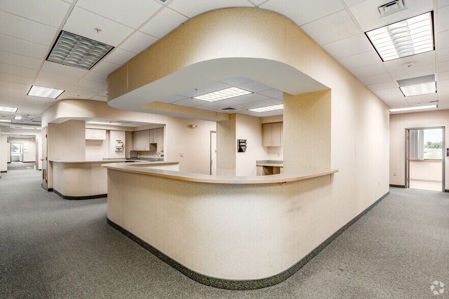 More Photos Of 13424 Pennsylvania Ave, Hagerstown Office For Lease