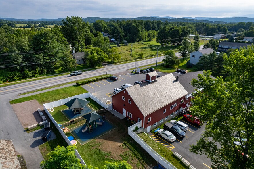 More Photos Of 51 Center Rd, Essex Freestanding For Sale