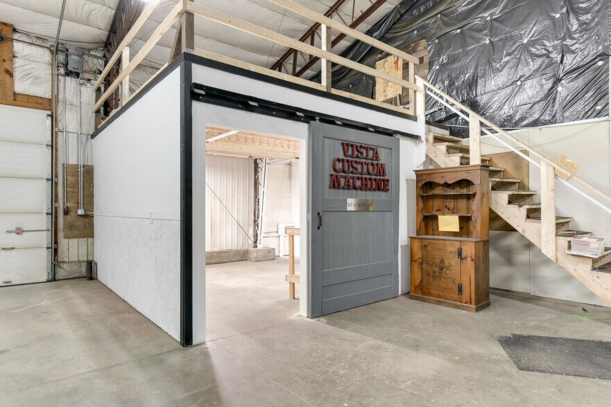 More Photos Of 250 Broad St, Greenwood Showroom For Sale