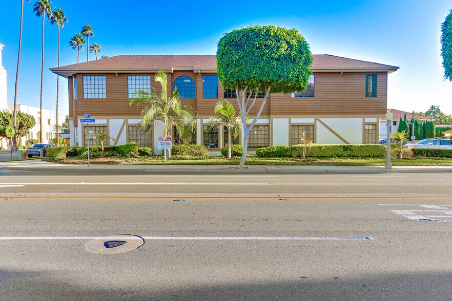 More Photos Of 750 E Chapman Ave, Orange Office Residential For Lease