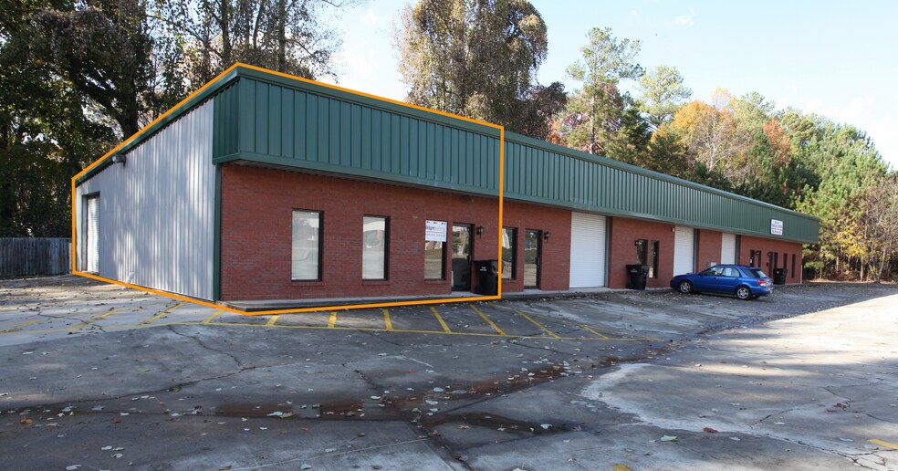 Primary Photo Of 750 Veterans Pky, Jonesboro Flex For Lease