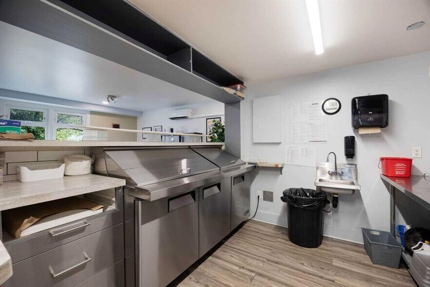 More Photos Of 10015 Main St, Fort McMurray Specialty For Sale