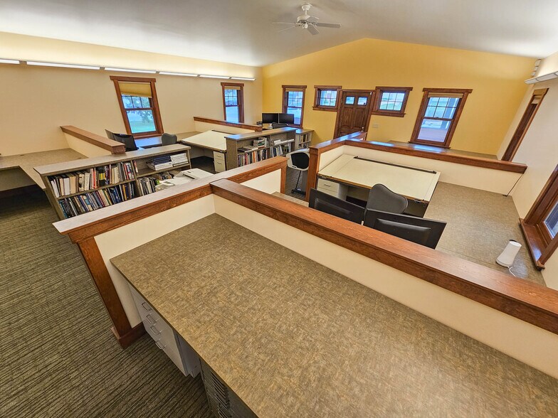 More Photos Of 4502 S 42nd St, Omaha Office For Sale