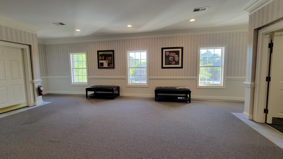More Photos Of 3453 Pelham Rd, Greenville Office For Lease
