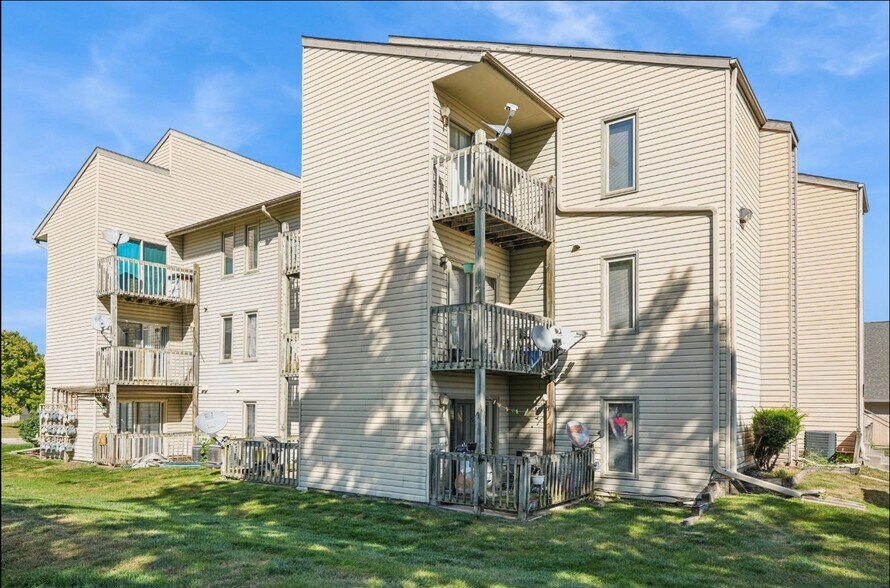 More Photos Of 1011 SE 3rd St, Ankeny Apartments For Sale