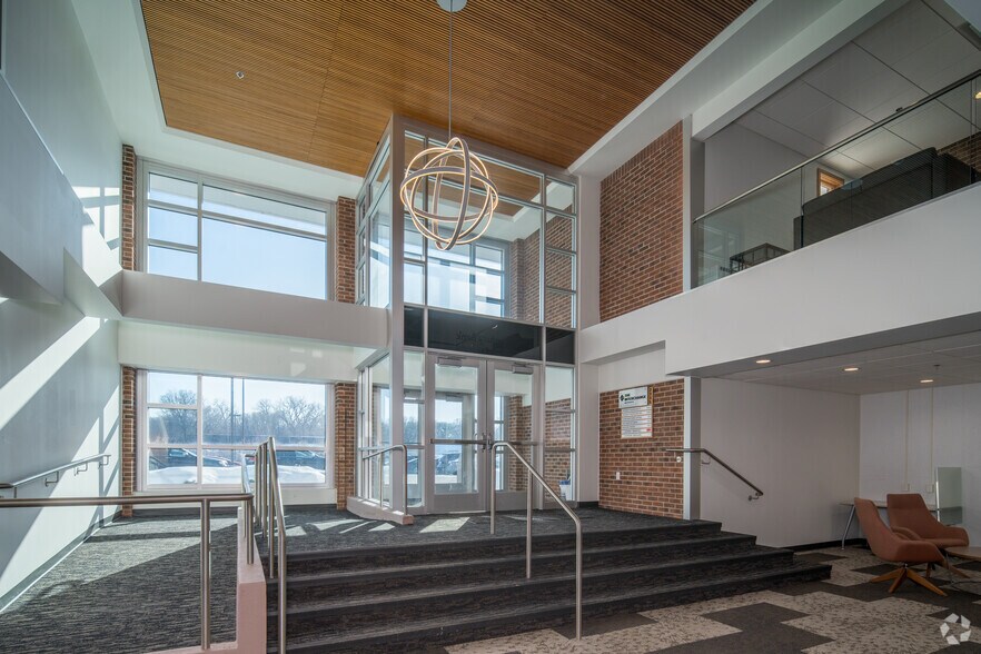 More Photos Of 2361 W Highway 36, Roseville Office For Lease