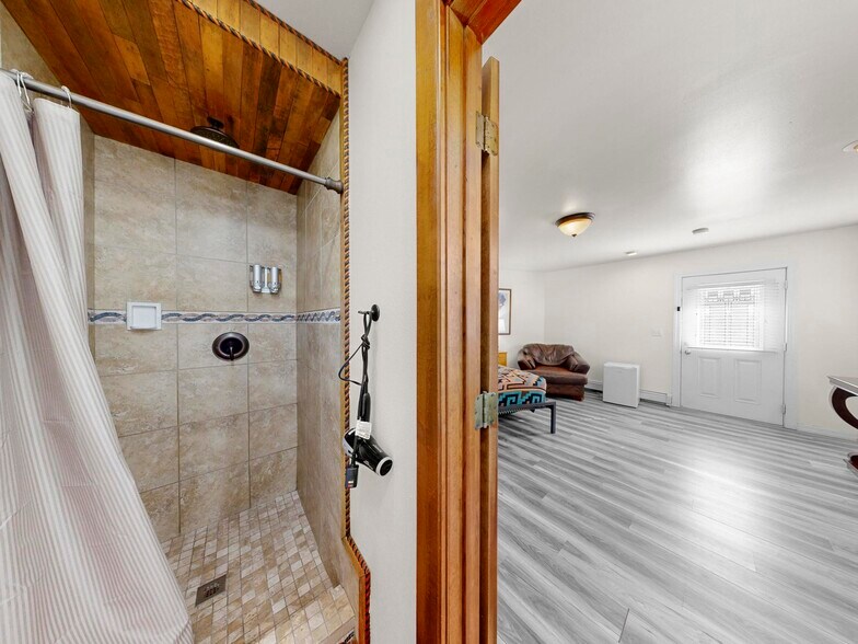 More Photos Of US 163 & San Juan River, Mexican Hat Hospitality For Sale