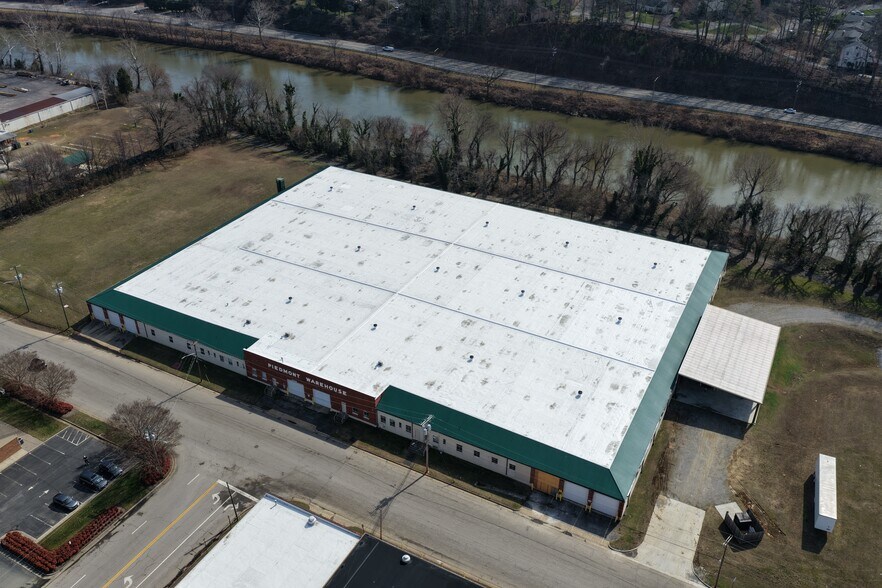 More Photos Of 301 Trade St, Danville Warehouse For Sale