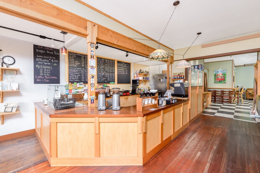 More Photos Of 128 W 1st St, Port Angeles General Retail For Sale