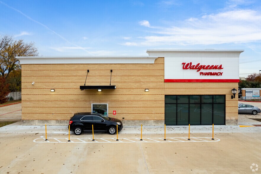 More Photos Of 210 N Murphy Rd, Murphy Storefront For Lease