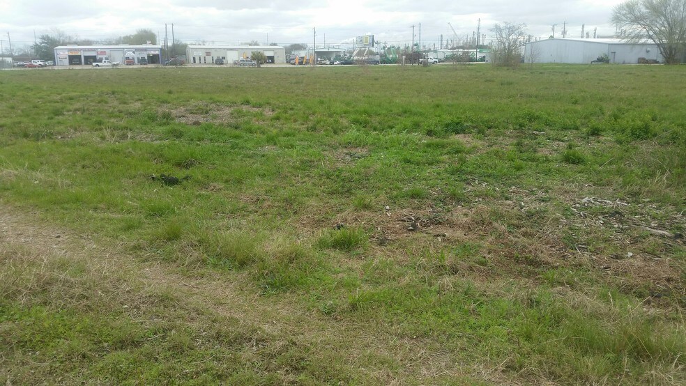 More Photos Of 115 State Highway 146, Texas City Land For Sale