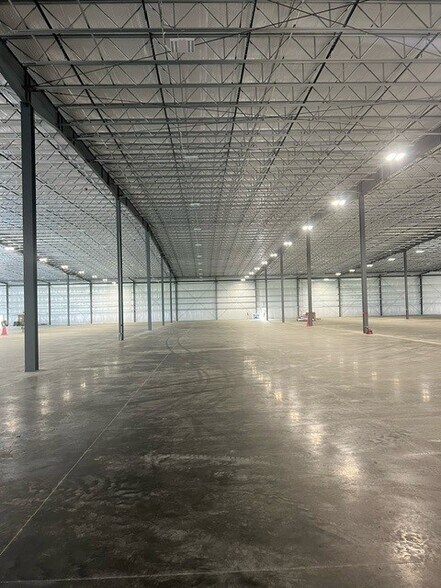 More Photos Of 11734 Industrial Park Dr, Elberfeld Warehouse For Sale