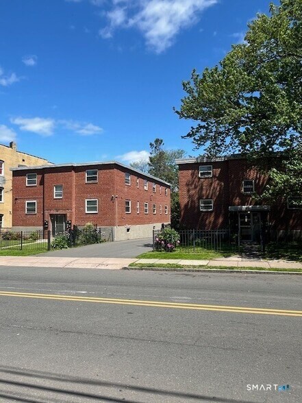 More Photos Of 174-176 Hillside Ave, Hartford Apartments For Sale