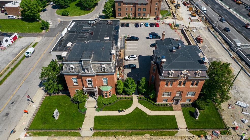 More Photos Of 620 E Broad St, Columbus Office For Sale