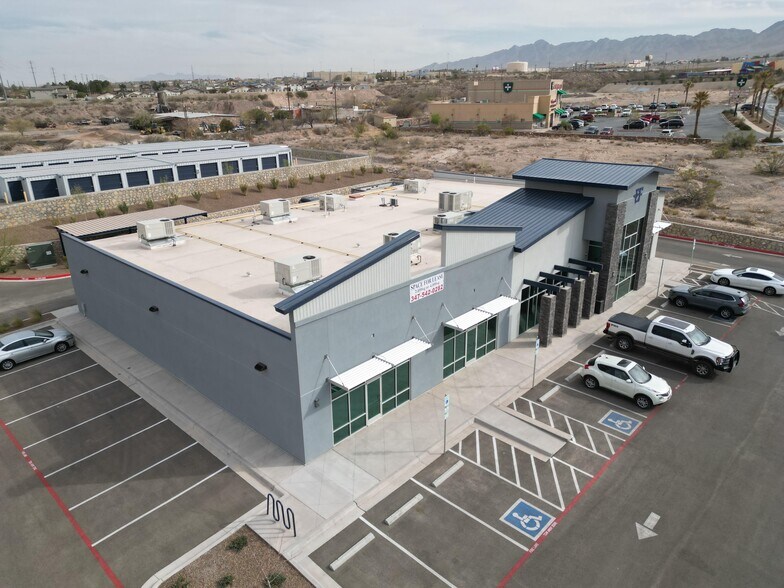 More Photos Of 113 E Redd Rd, El Paso Storefront For Lease