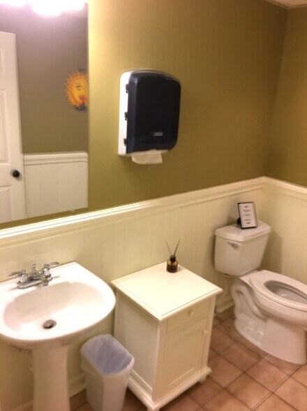 More Photos Of 444 Beech Mountain Pky, Beech Mountain Office For Lease