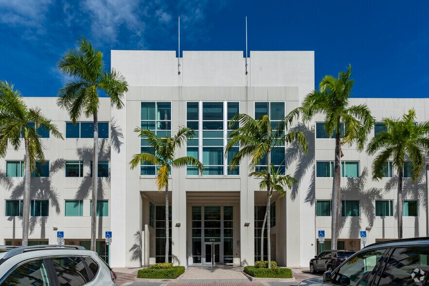 More Photos Of 6750 N Andrews Ave, Fort Lauderdale Coworking Space