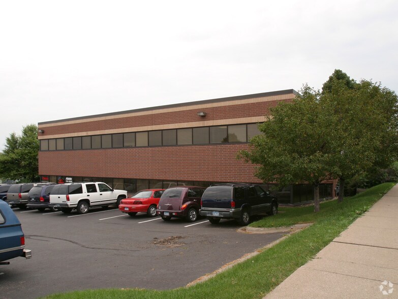 More Photos Of 245 Ruth St N, Saint Paul Office For Lease