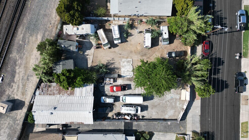 More Photos Of 1157 N 7th St, Colton Manufacturing For Sale