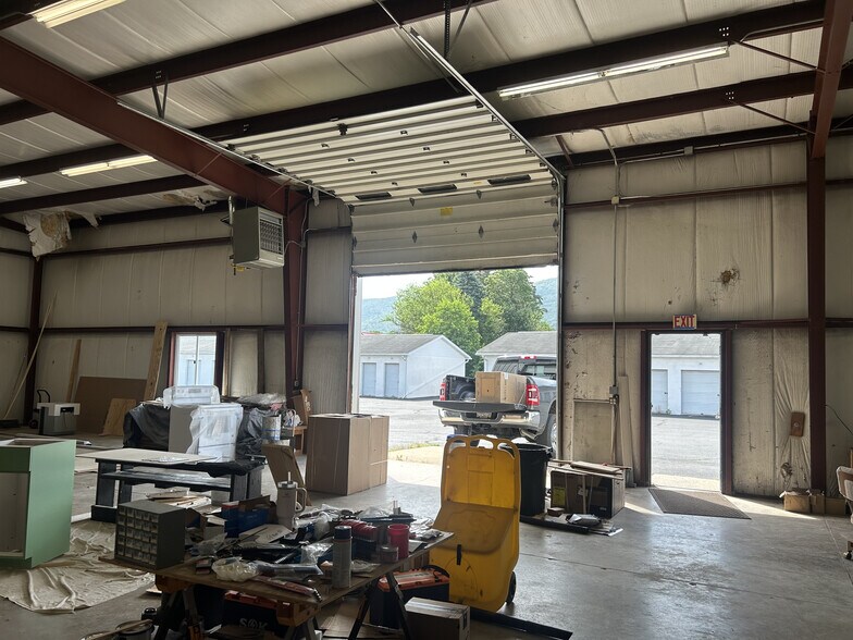 More Photos Of 205 Fleming St, Williamsport Self Storage For Lease