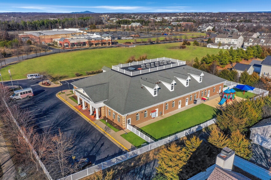 More Photos Of 42885 Orchard Oriole Dr, Ashburn Daycare Center For Sale