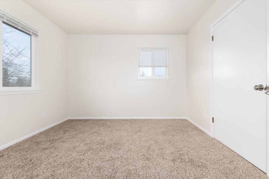 More Photos Of 1842 Hennington Ct, Longmont Multifamily For Sale