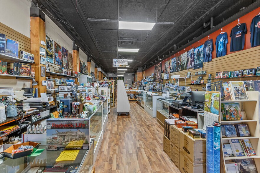 More Photos Of 927 Main St, Stevens Point Storefront Retail Residential For Sale